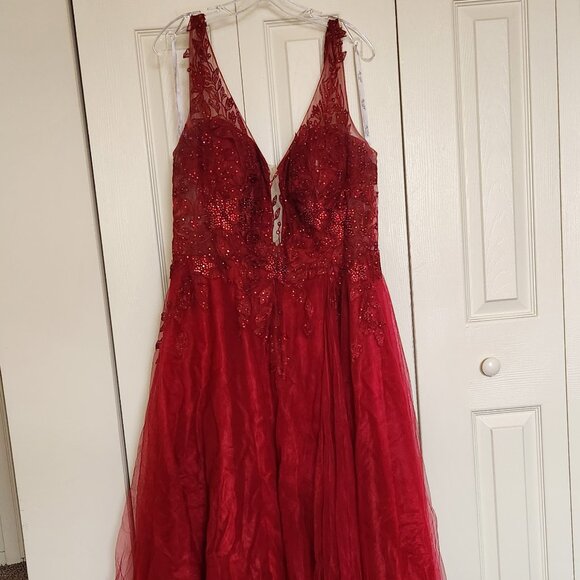 ellie wilde burgundy dress Burgundy Evenin out Cape Dress – Store WF main image 1